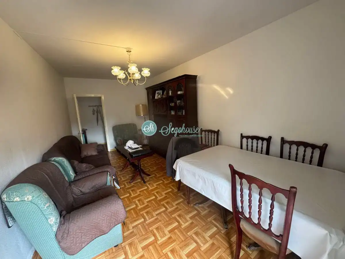 Living room of Flat for sale in Segovia  with Heating, Storage room and Balcony