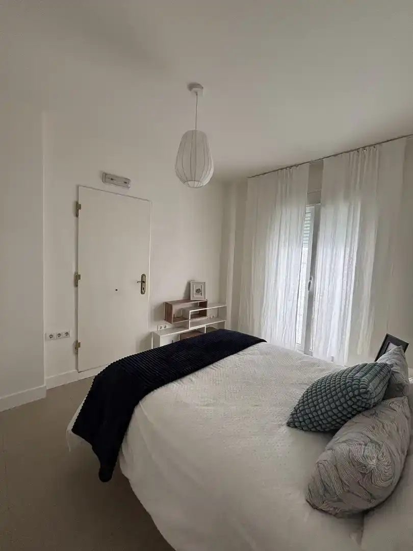 Schlafzimmer von Wohnung zur Miete in Puerto Real mit Klimaanlage, Privatgarten und Abstellraum
