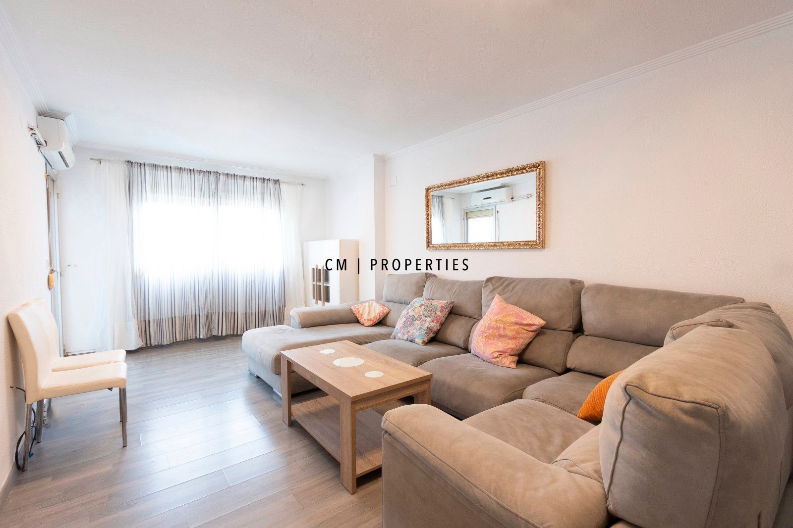 Vista exterior de Piso en venta en  Valencia Capital con Aire acondicionado, Calefacción y Parquet