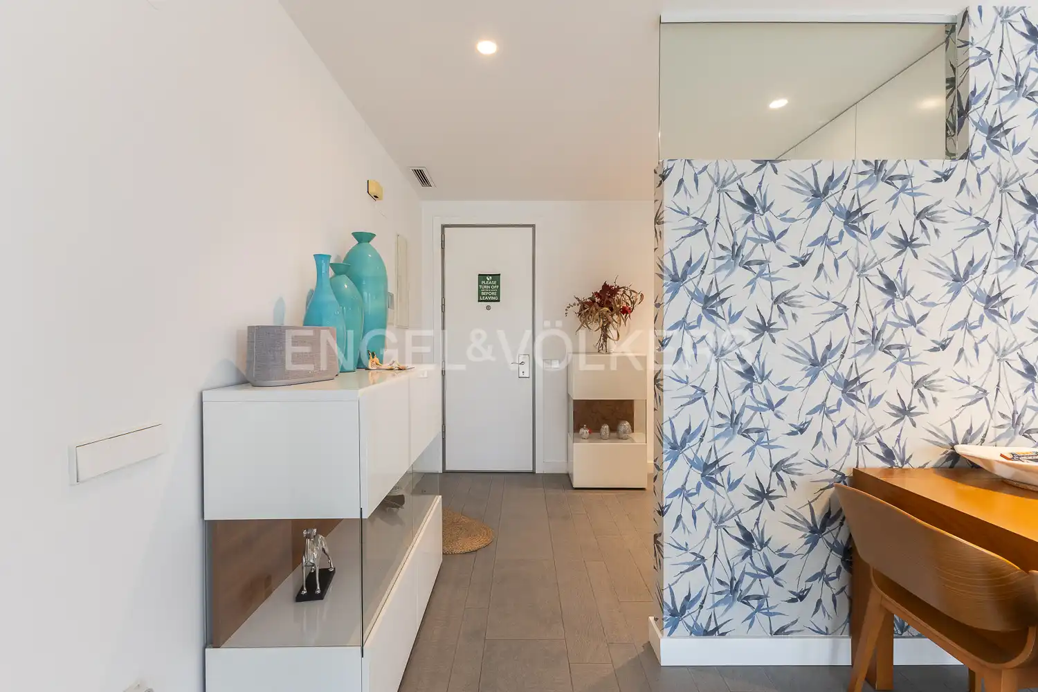 Wohnung zur Miete in Calle Isabel de Villena, La Malva-rosa