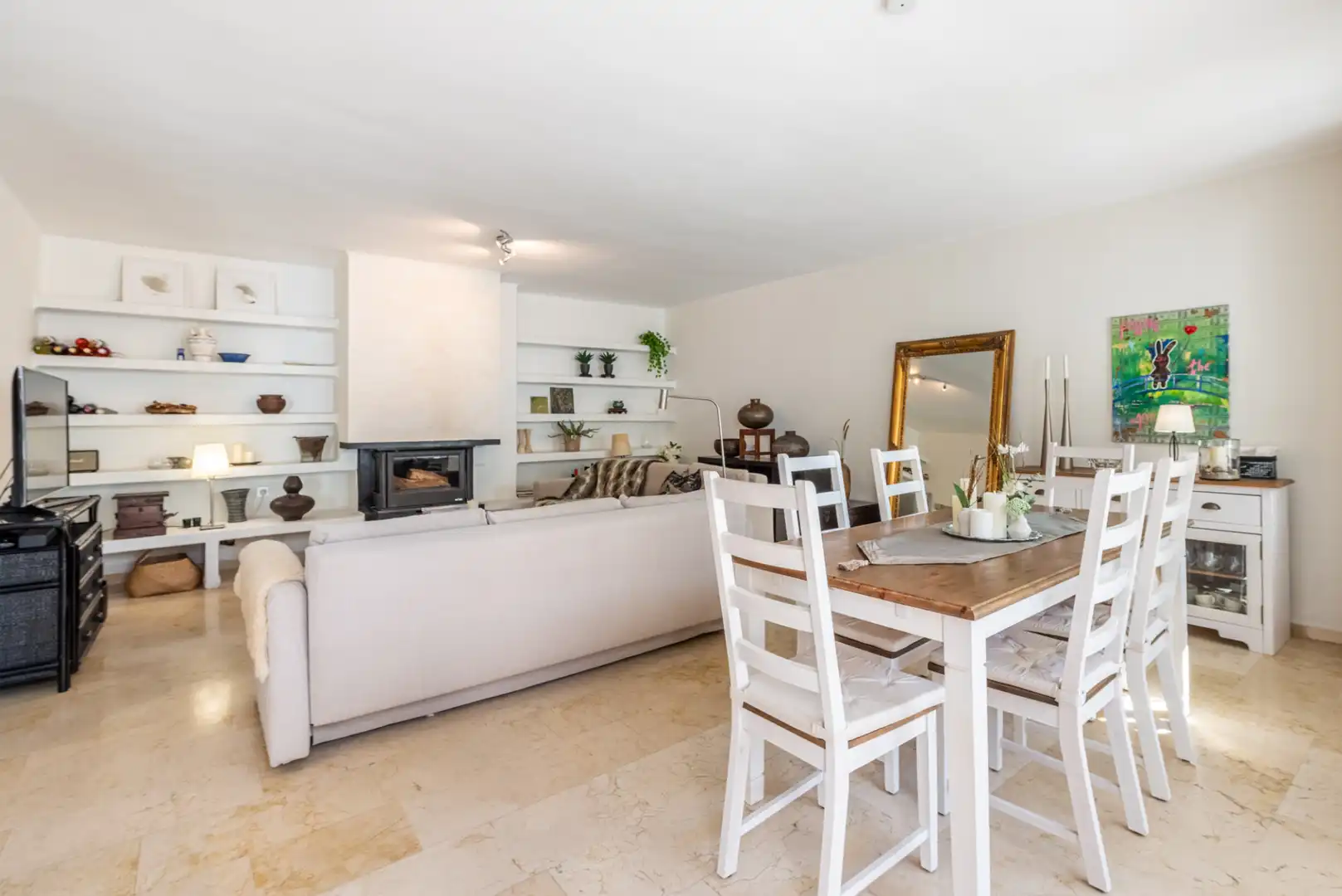 Sala d'estar de Planta baixa en venda en Marbella amb Aire condicionat, Terrassa i Piscina