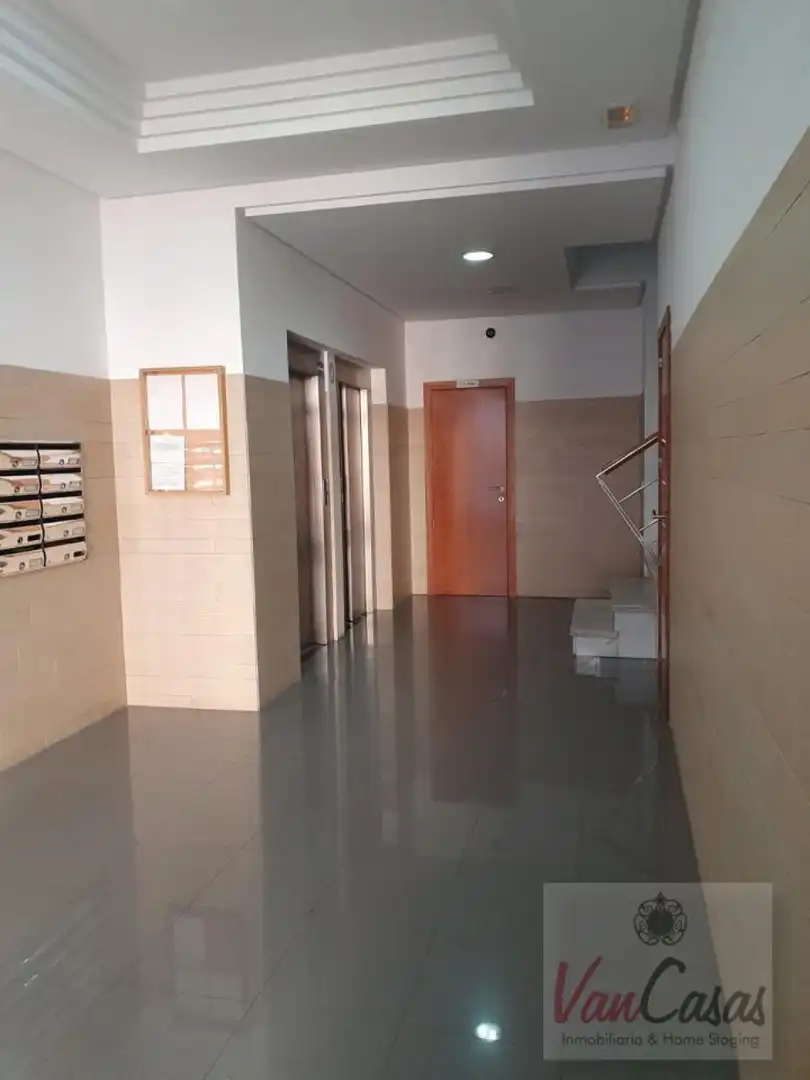 Piso de alquiler en Avenida Avenida Capitán Ontañón, La Reconquista - El Rosario