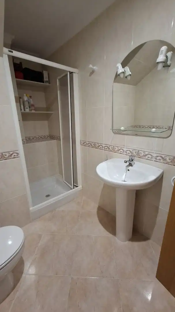 Bany de Casa o xalet en venda en Motril amb Aire condicionat, Terrassa i Traster