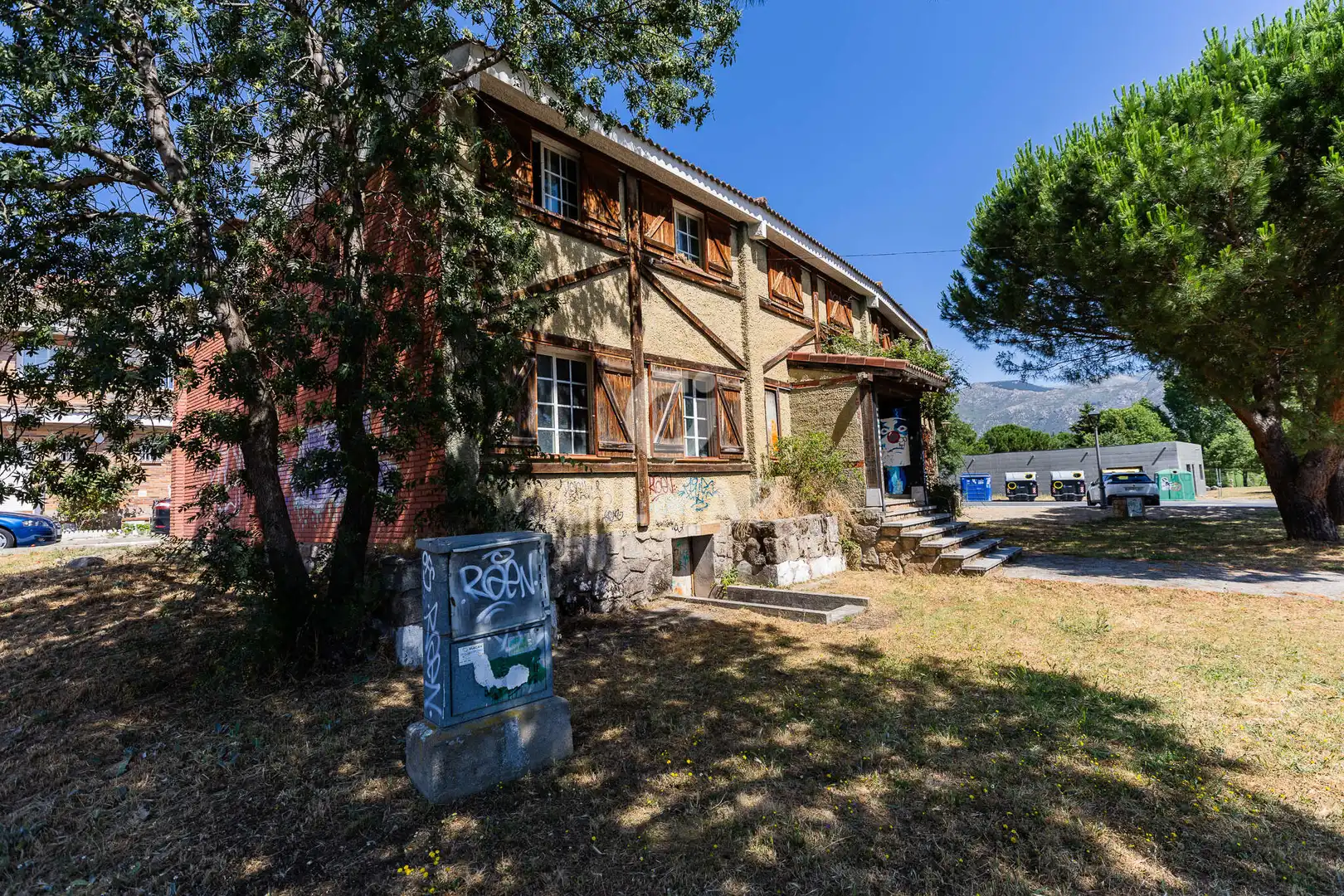 Vista exterior de Local en venta en El Boalo - Cerceda – Mataelpino con Calefacción
