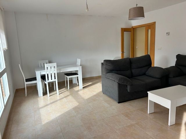 Piso de alquiler en Calle Reina Sofia, 11, PAU 2-600, Puertollano
