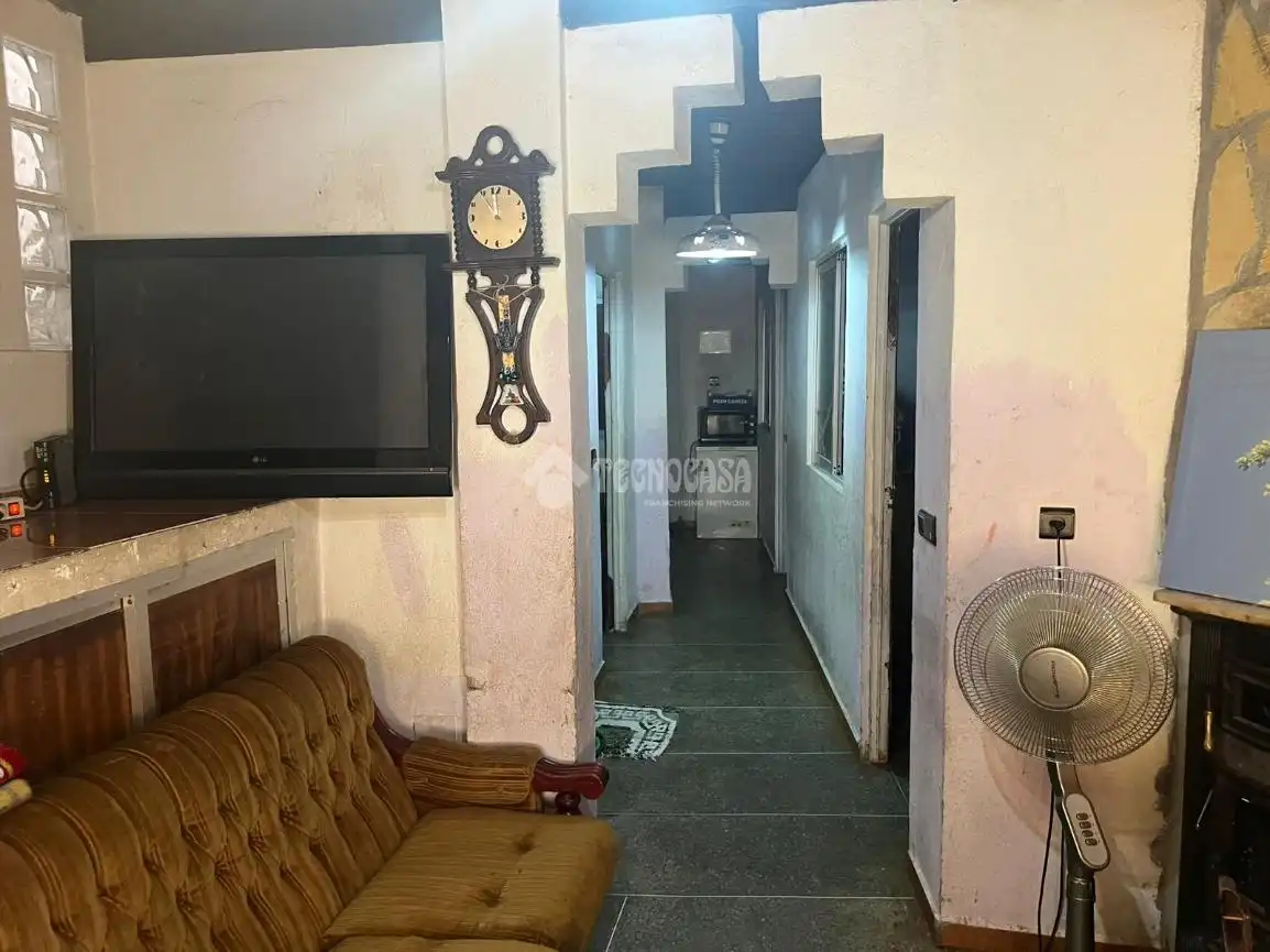 Casa adosada en venta en Sayalonga