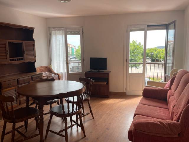 Piso en Alquiler en Calle Mercado, 2 en San Vicente de la Barquera