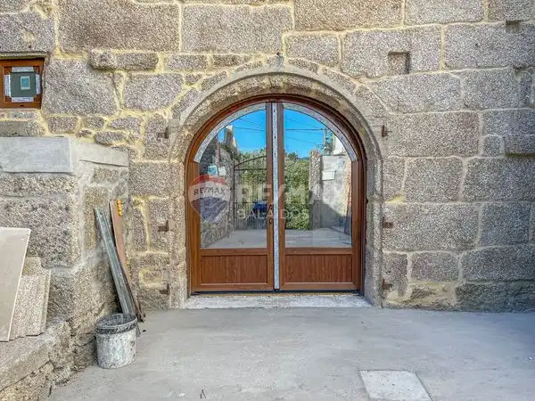 Casa o xalet en venda en Cenlle amb Jardí privat