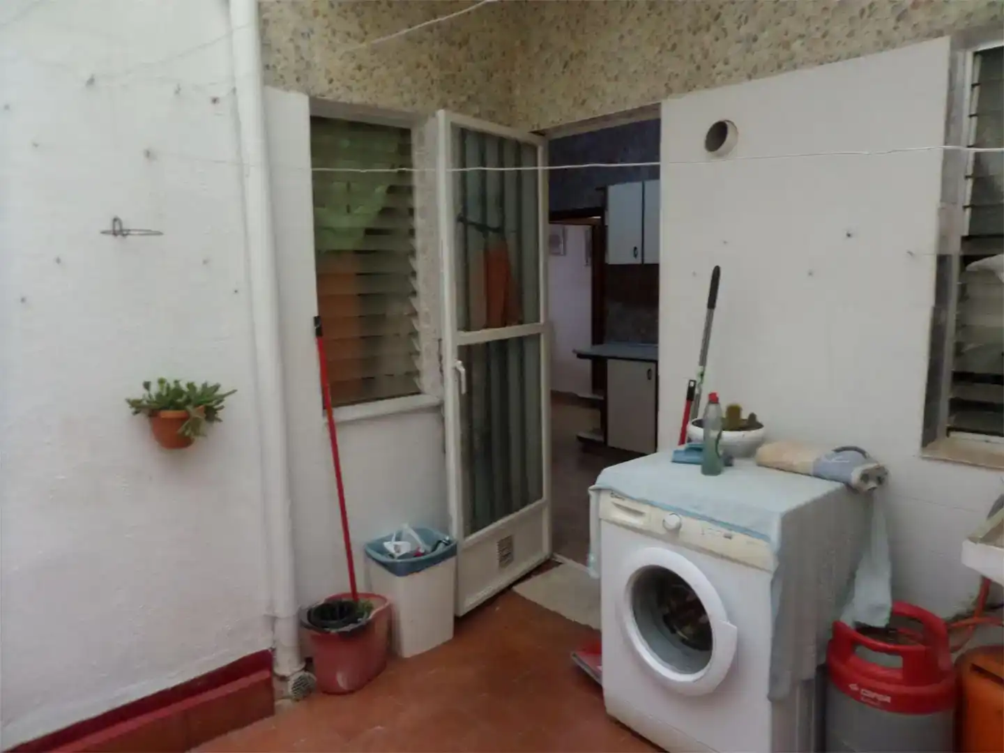 Flat for sale in Berja  with Air Conditioner