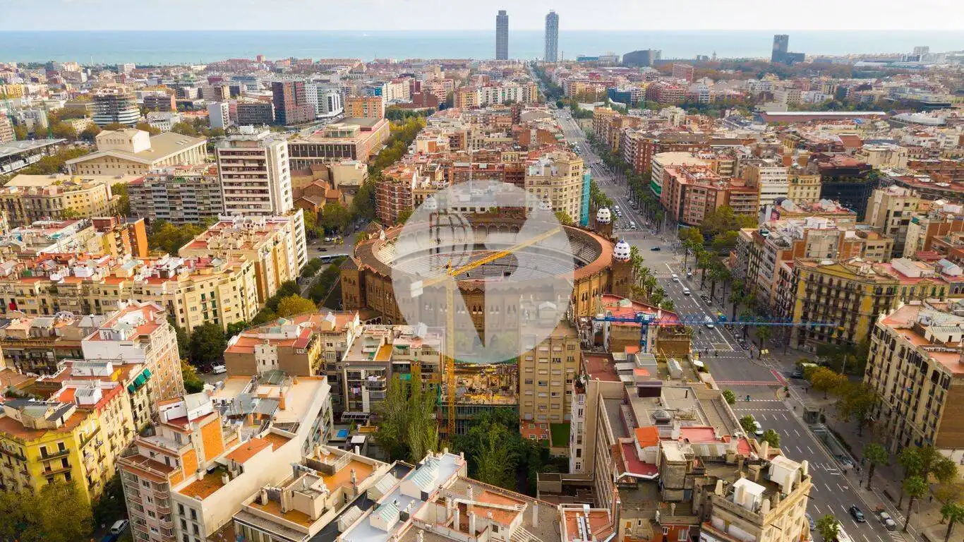 Vista exterior de Local en venda en Barcelona
