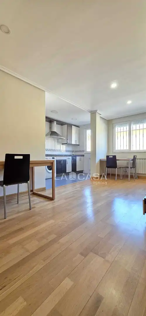 Flat with lift for sale in Calle Bartolomé Herreras