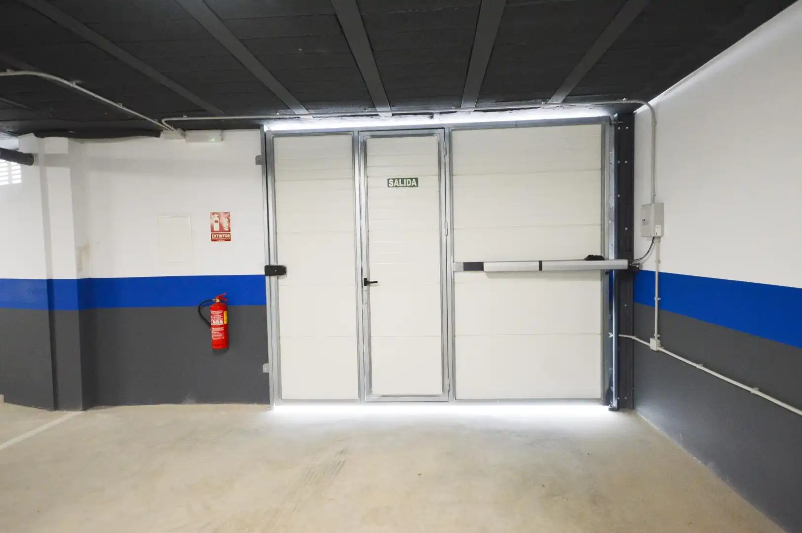 Parking of Garage for rent in Huércal de Almería