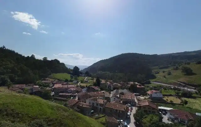 Vista exterior de Casa adosada en venta en Santa María de Cayón