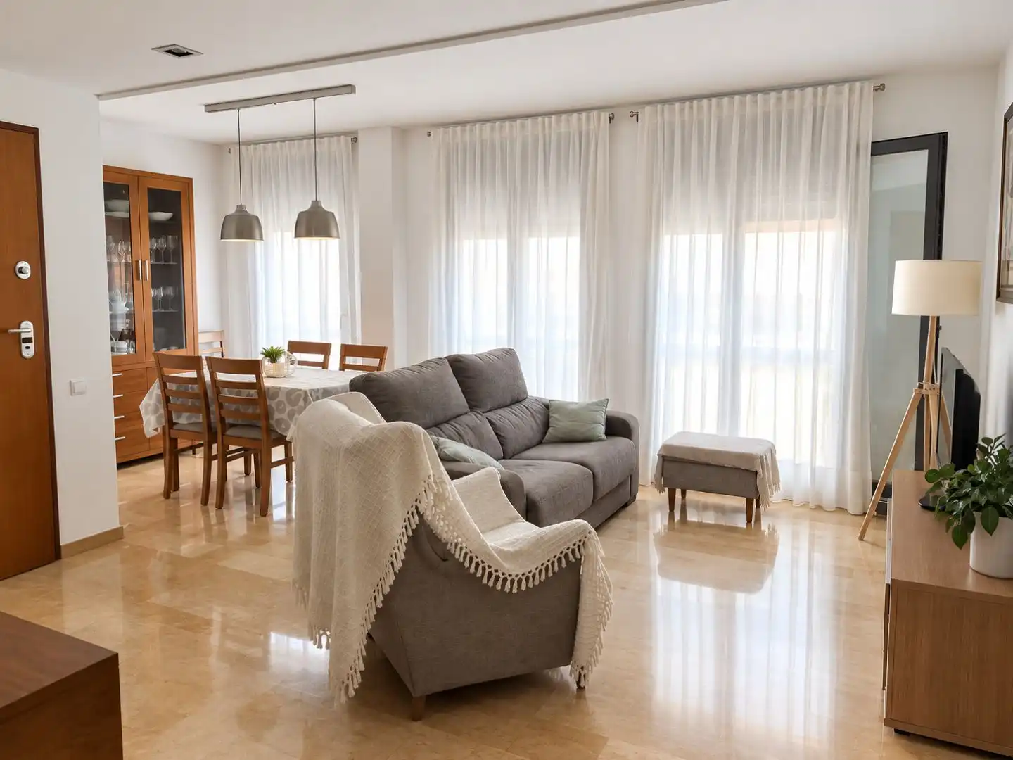 Living room of Duplexes for sale in Moncada  with Air Conditioner, Terrace and Storage room