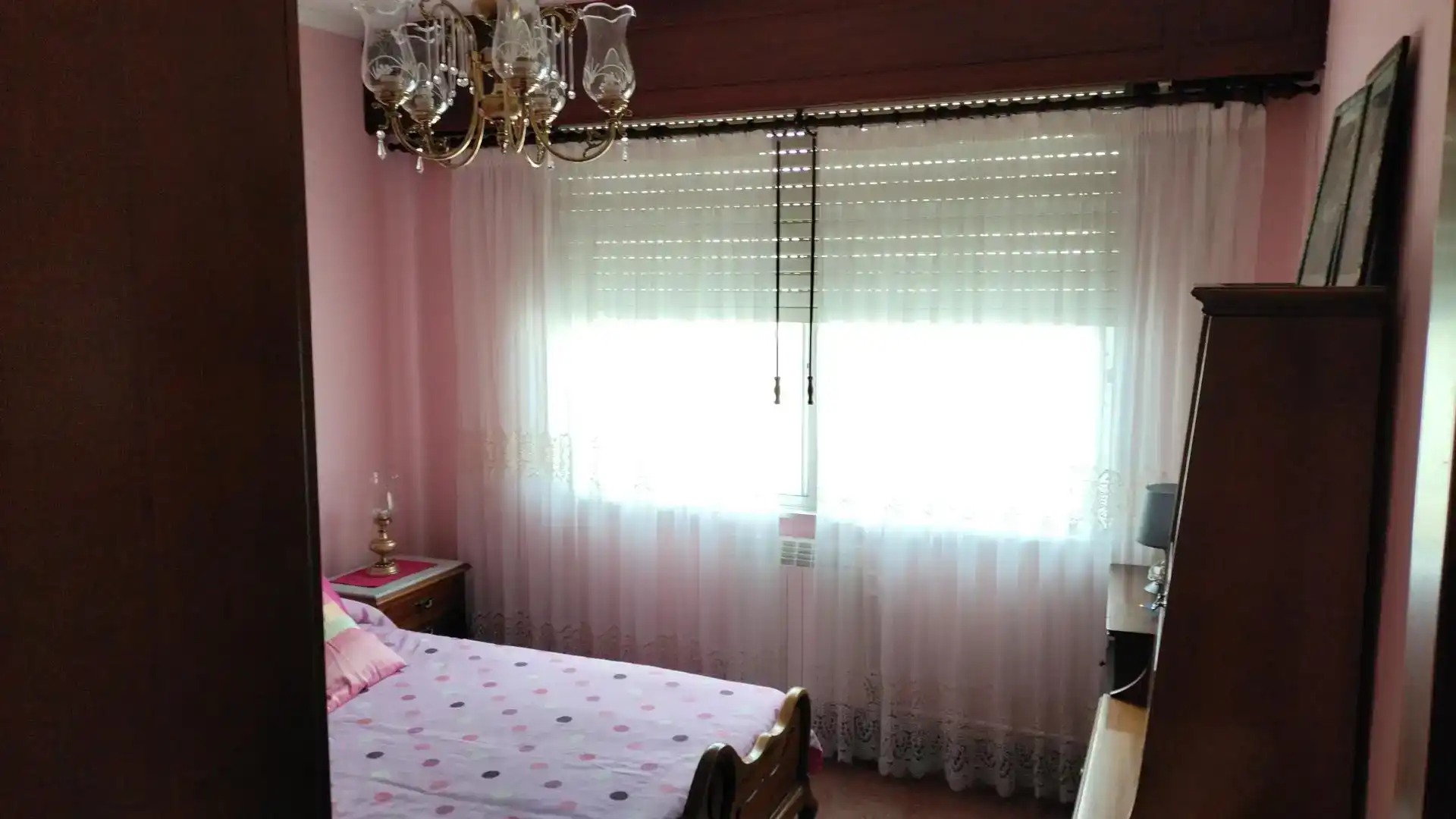 Habitación de Casa adosada en venta en Narón