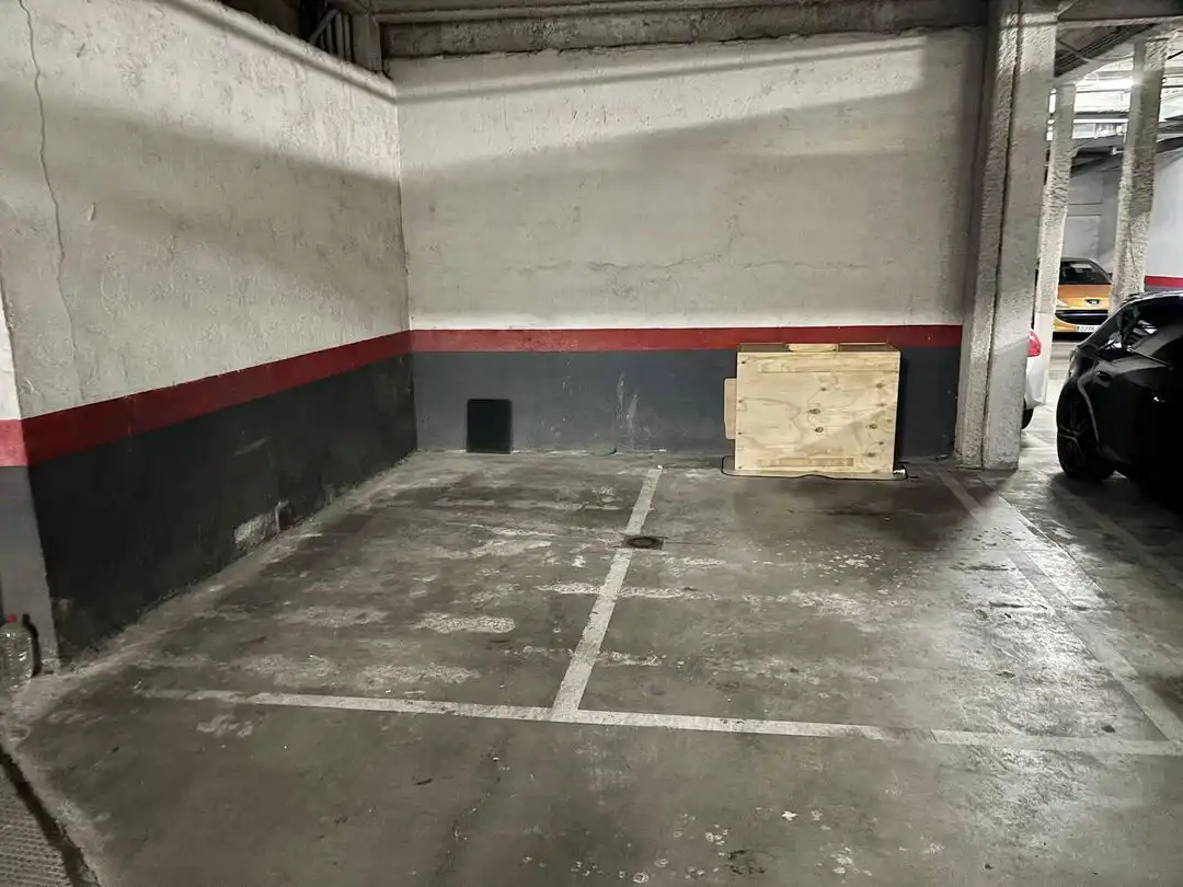 Parkplatz von Garage zur Miete in Toledo