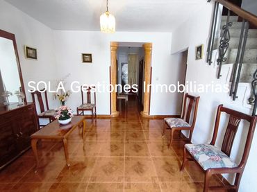 Casa con jardín en venta en Torreperogil