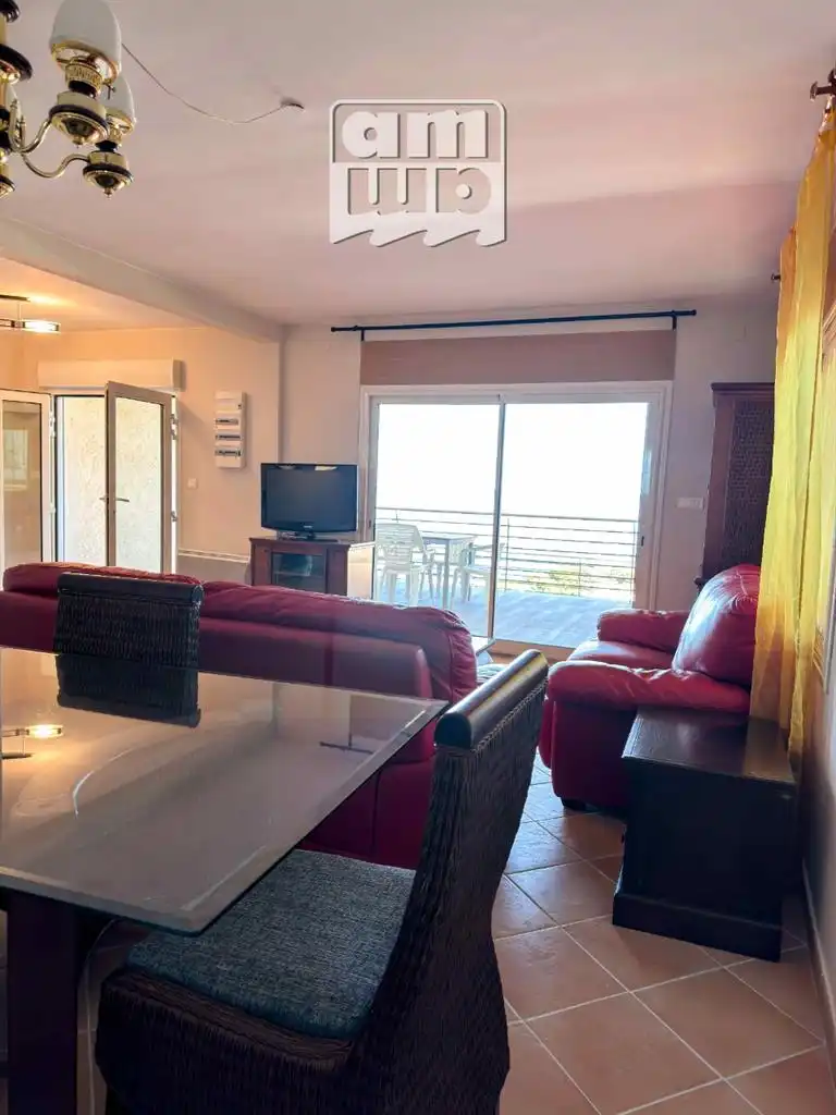 Sala d'estar de Pis en venda en Llançà amb Traster i Piscina