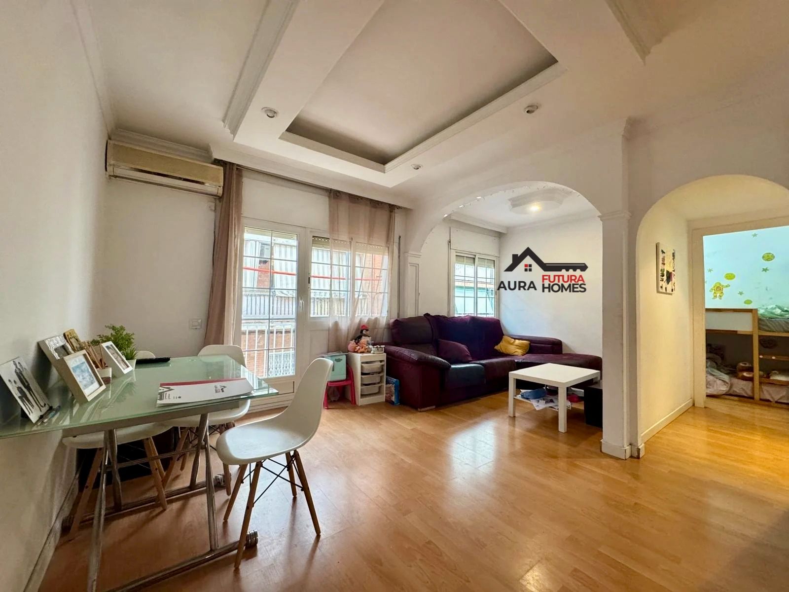 Vista exterior de Pis en venda en Castelldefels amb Aire condicionat, Moblat i Balcó