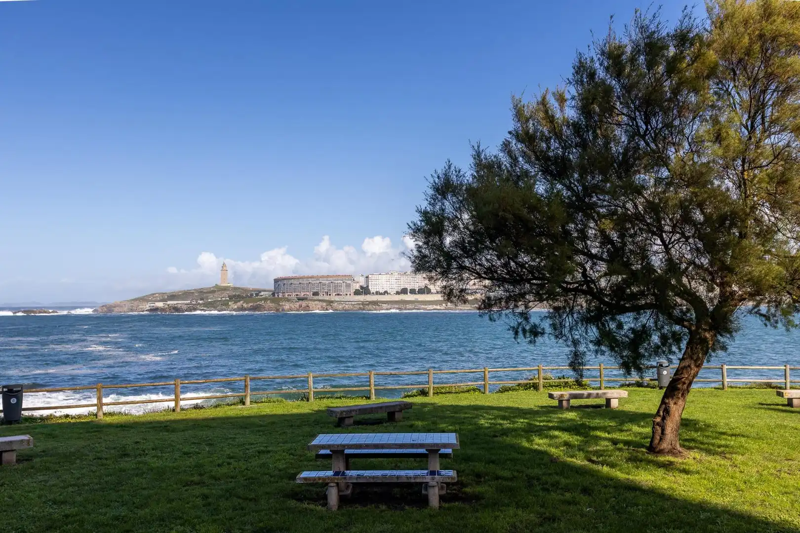 Vista exterior de Dúplex en venda en A Coruña Capital  amb Calefacció i Traster