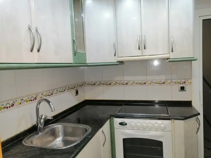 Cocina de Piso en venta en Barcelona con Calefacción, Balcón y Alarma