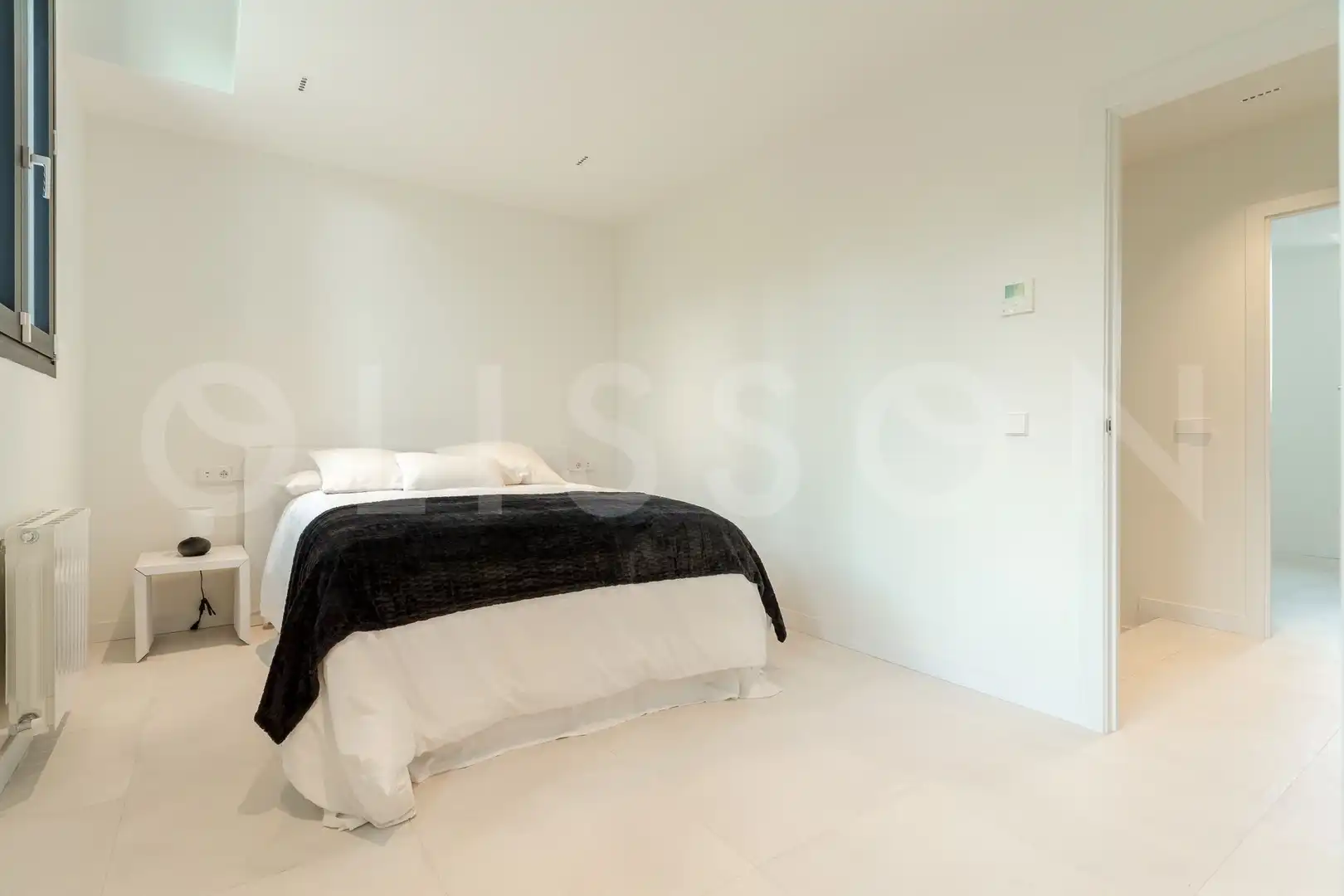 Bedroom of Houses for sale in Madrid  with Air Conditioner, Heating and Private garden