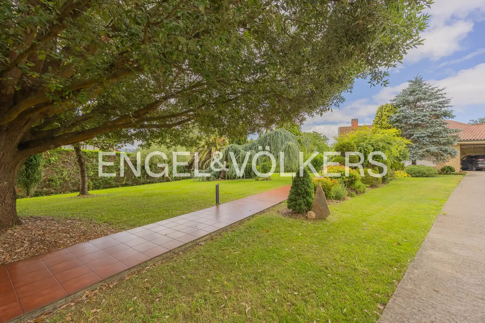 Vista exterior de Casa o chalet en venta en Loiu con Calefacción, Jardín privado y Trastero