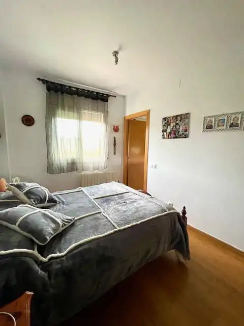 Habitación de Dúplex en venta en Sant Martí Sarroca con Calefacción, Terraza y Balcón