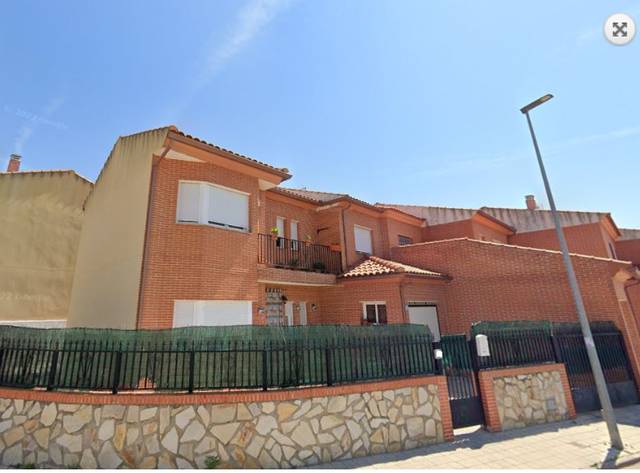 Casa-chalet en Venta en Rielves