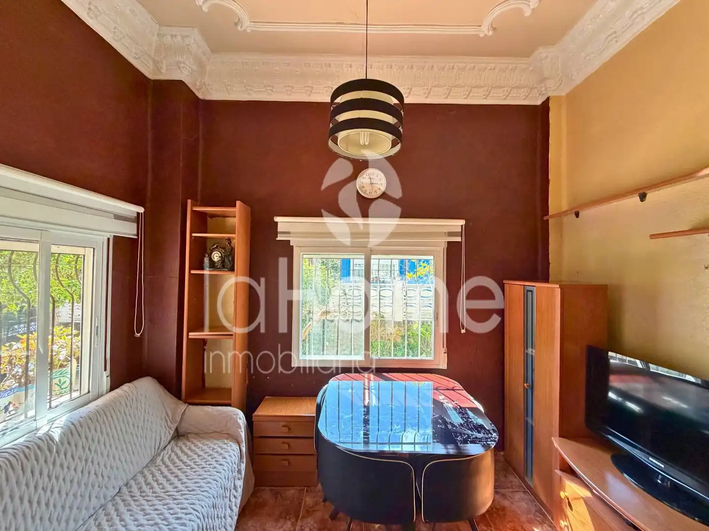 Wohnzimmer von Haus oder Chalet zum Verkauf in Paterna mit Klimaanlage, Privatgarten und Terrasse
