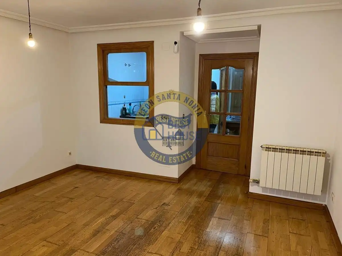Apartment with terrace for sale in Casco Antiguo, imagen 2