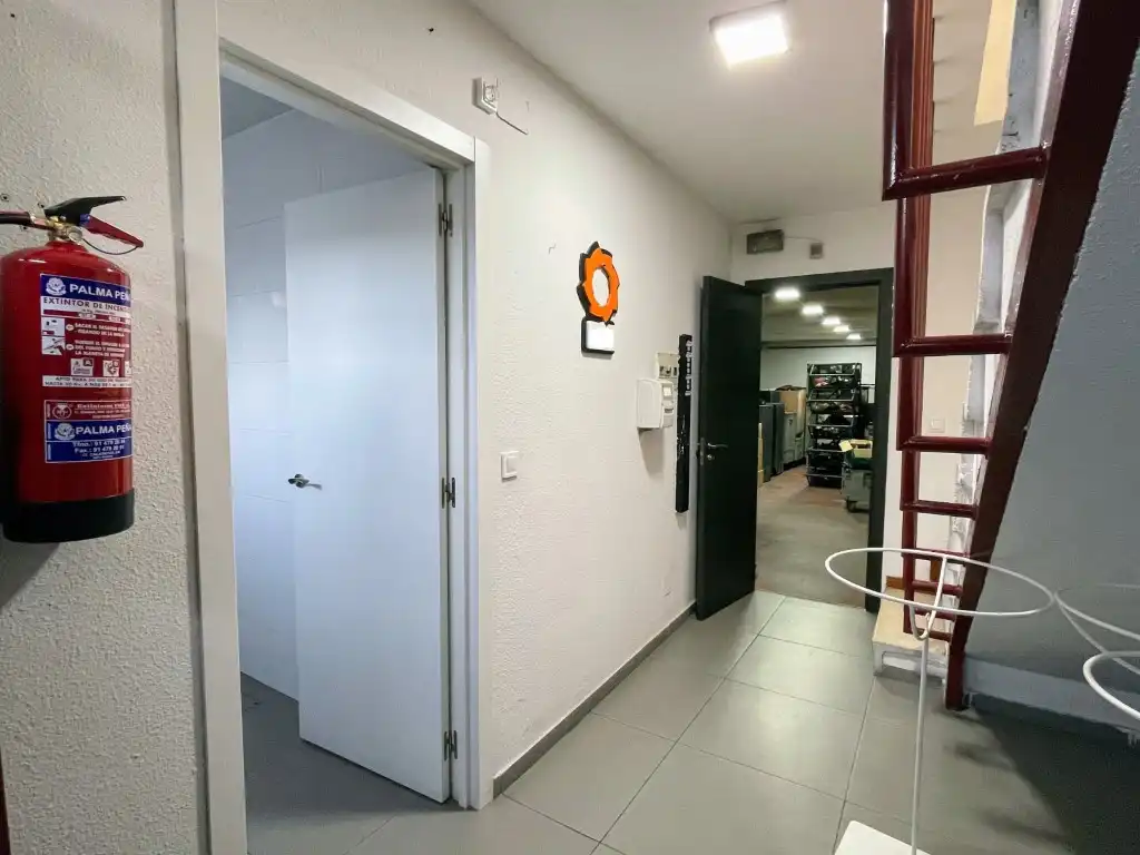 Nau industrial de lloguer a Calle Luis i, imagen 12
