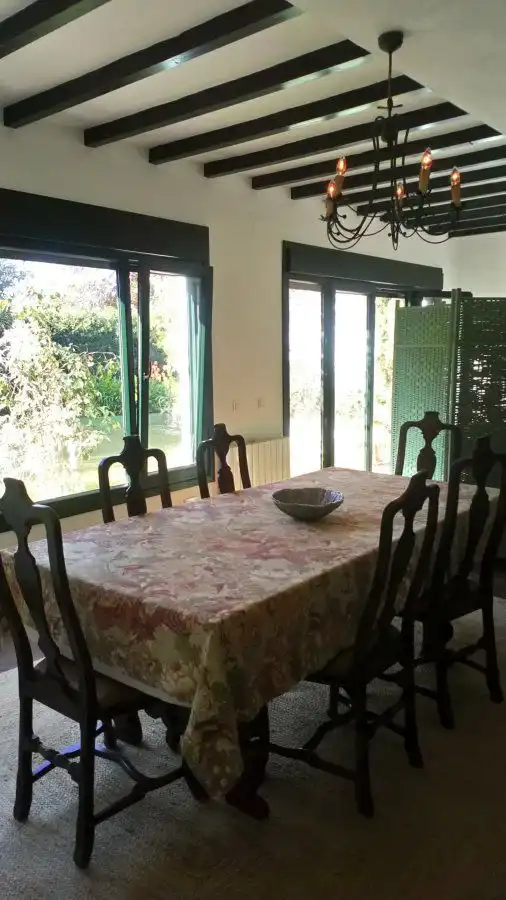 Menjador de Casa o xalet de lloguer en Sotogrande amb Aire condicionat, Calefacció i Jardí privat