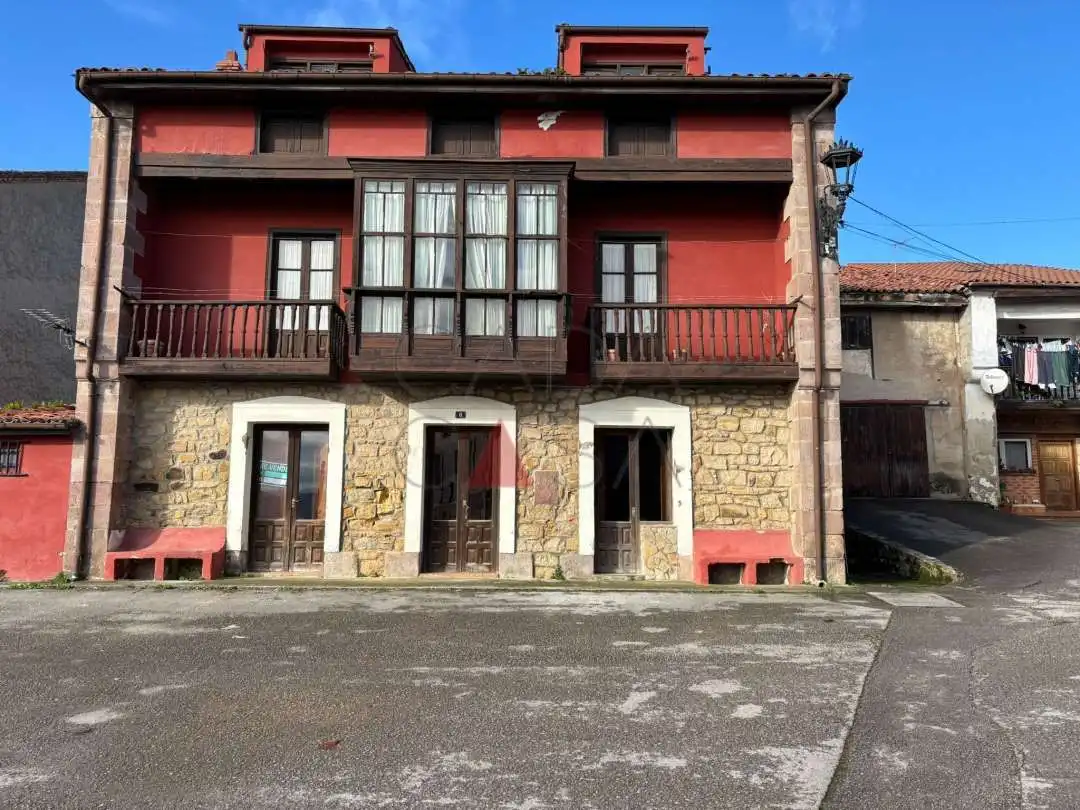 Vista exterior de Casa o chalet en venta en Udías