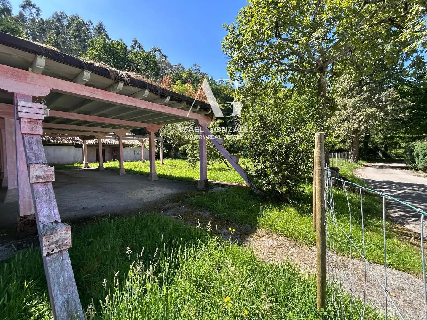 Exterior view of Houses for sale in Mazcuerras
