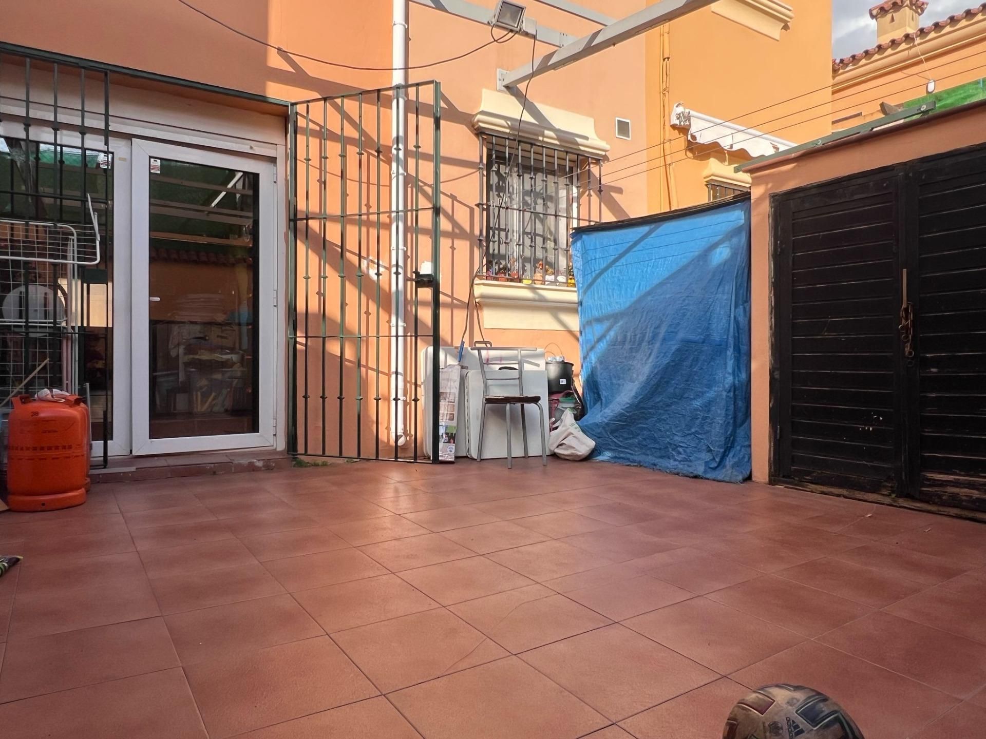 Terrace of Single-family semi-detached for sale in Los Barrios