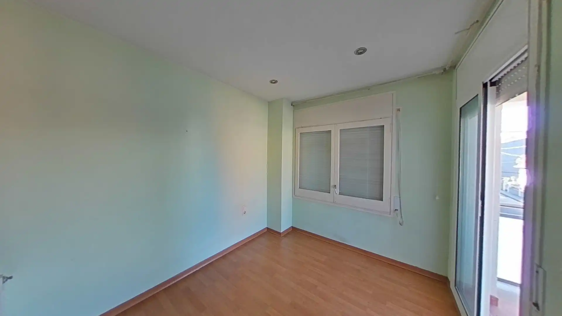 Habitación de Casa adosada en venta en Olot con Balcón