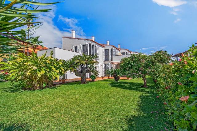 Casa-chalet en Venta en Mocan en Zona Botánico