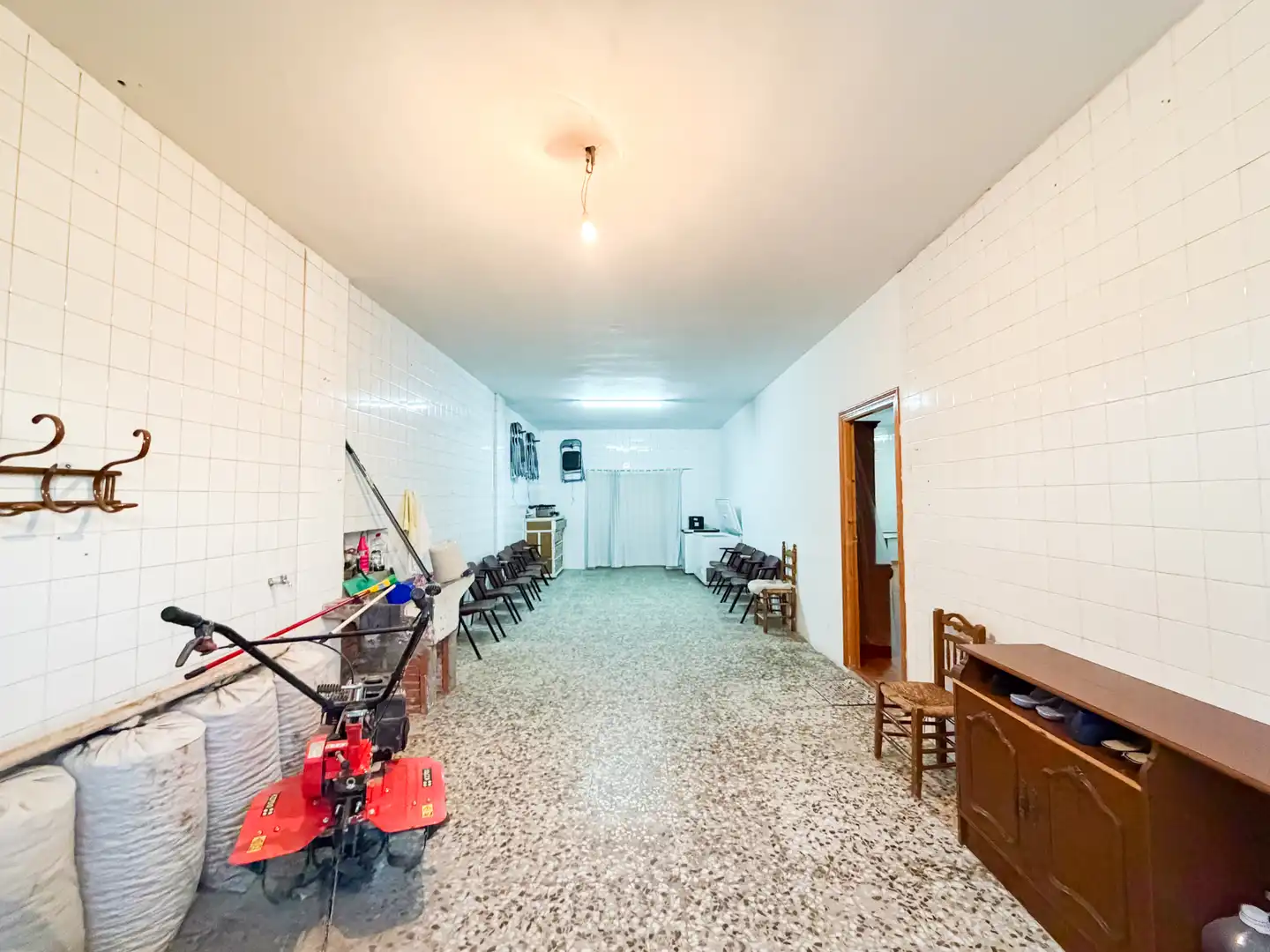 Casa adosada en venta en Zújar con Calefacción, Terraza y Amueblado