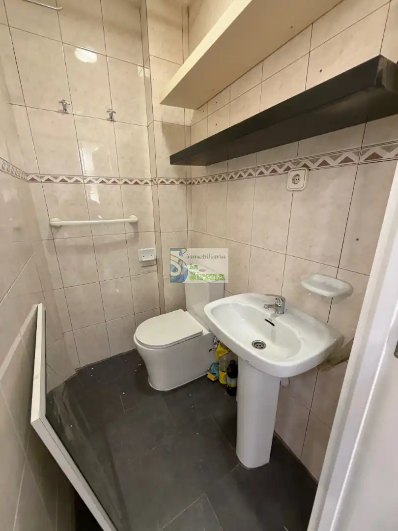 Gewerbefläche zur Miete in Calle Eladio Laredo 2, imagen 11