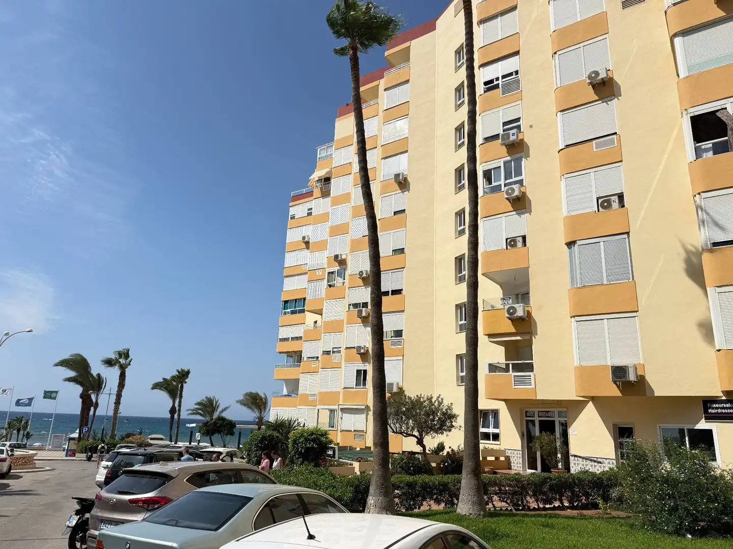 Außenansicht von Wohnungen zum Verkauf in Torrox mit Klimaanlage, Heizung und Gemeinschaftspool