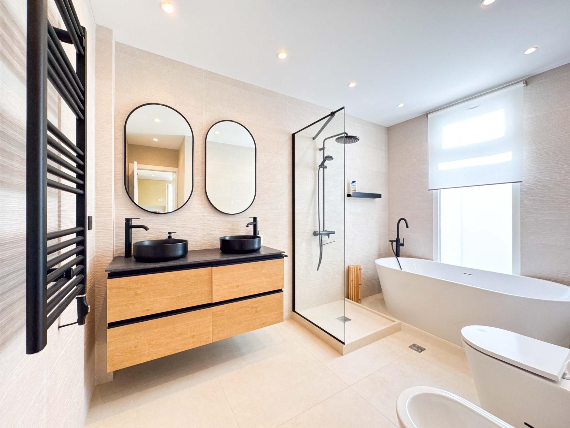 Baño de Casa o chalet en venta en Guardamar del Segura con Aire acondicionado, Calefacción y Terraza