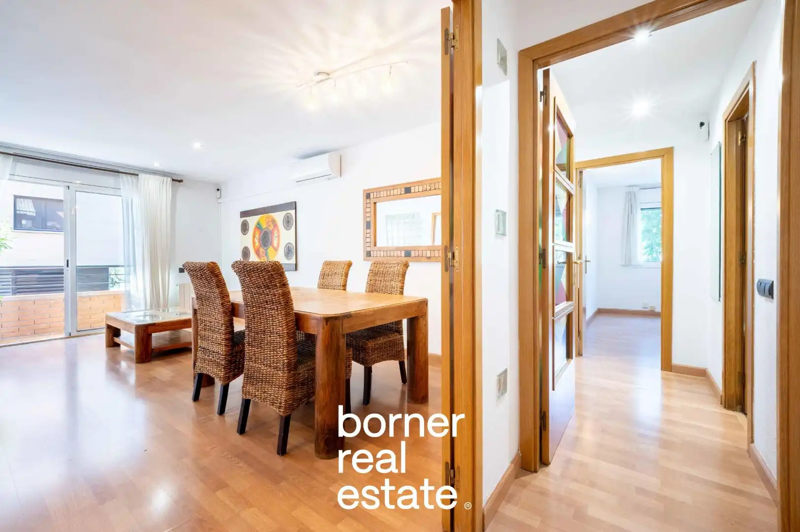Vista exterior de Piso en venta en Rubí con Aire acondicionado, Calefacción y Parquet