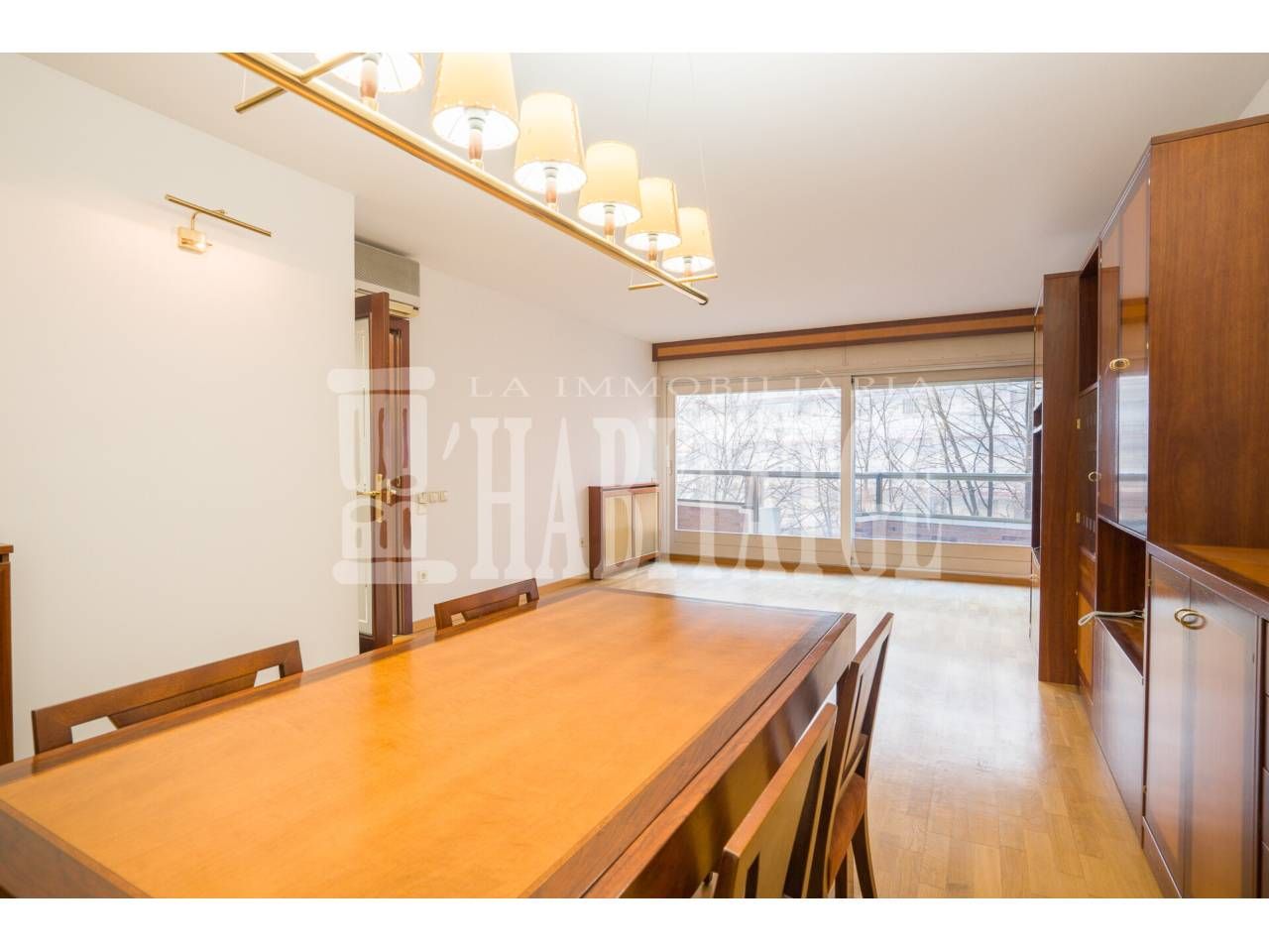 Menjador de Pis en venda en Vic amb Aire condicionat, Calefacció i Parquet