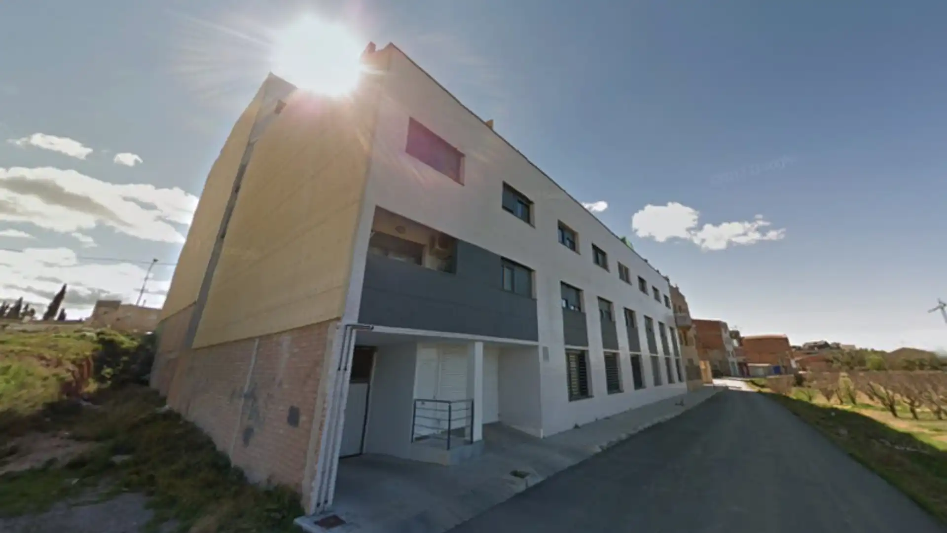 Vista exterior de Garatge en venda en Albatàrrec