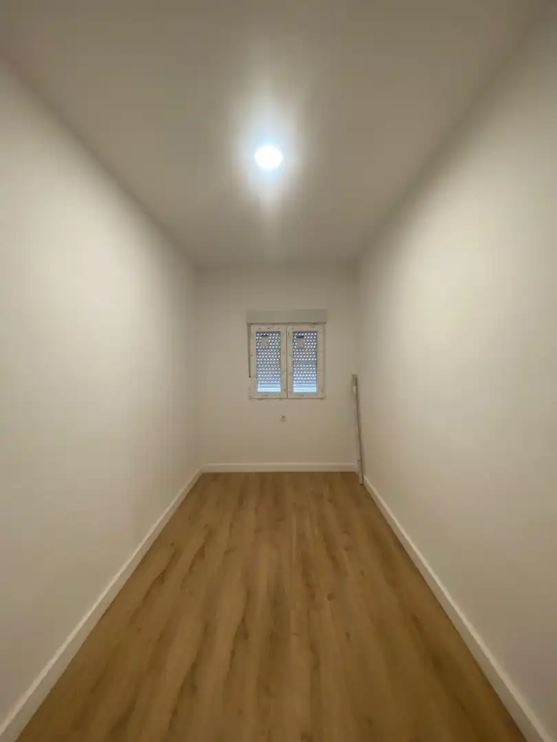 Wohnung zur Miete in Calle Pedro María Plano, Centro