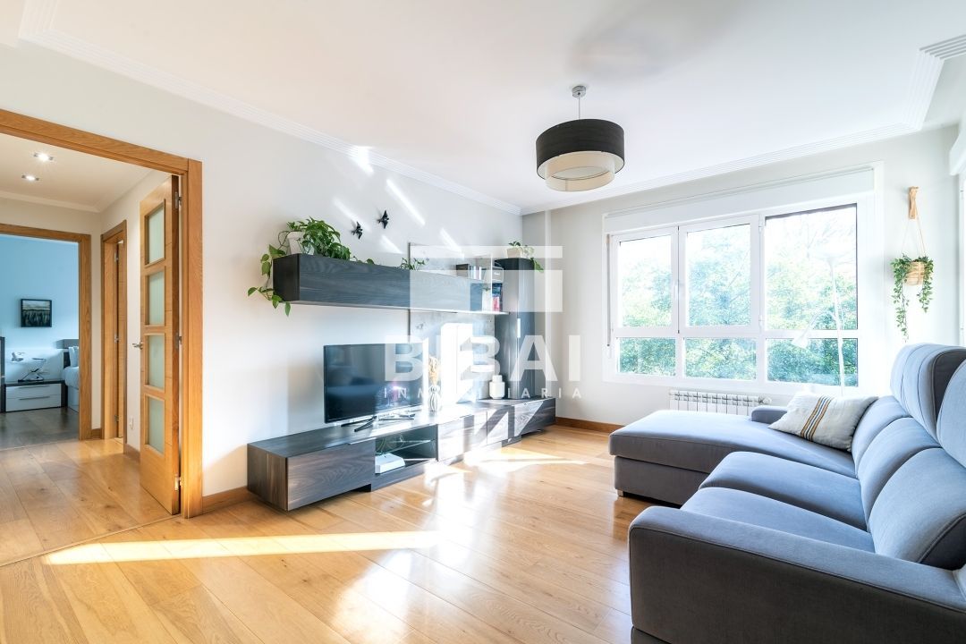 Living room of Flat for sale in Eskoriatza  with Heating, Terrace and Balcony