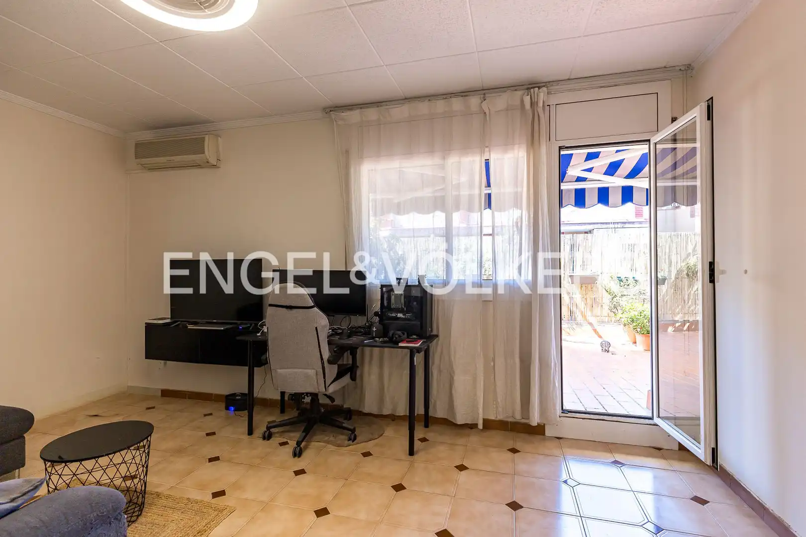 Ático en venta en El Prat de Llobregat con Calefacción y Terraza