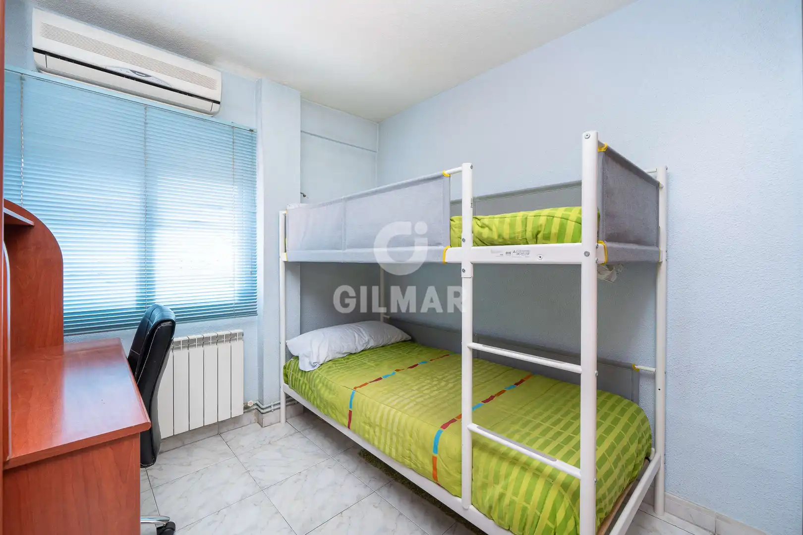 Habitación de Piso en venta en Madrid con Calefacción y Balcón