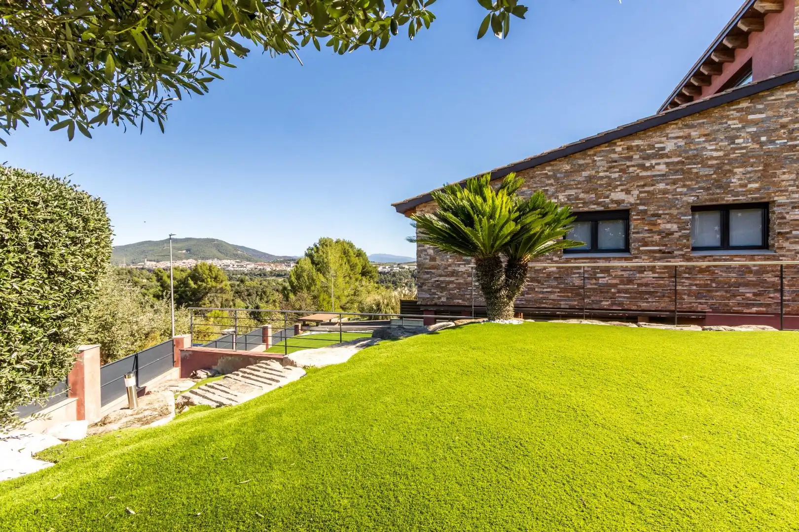 Casa con piscina en venta en Can Font - Ca n'Avellaneda, imagen 4